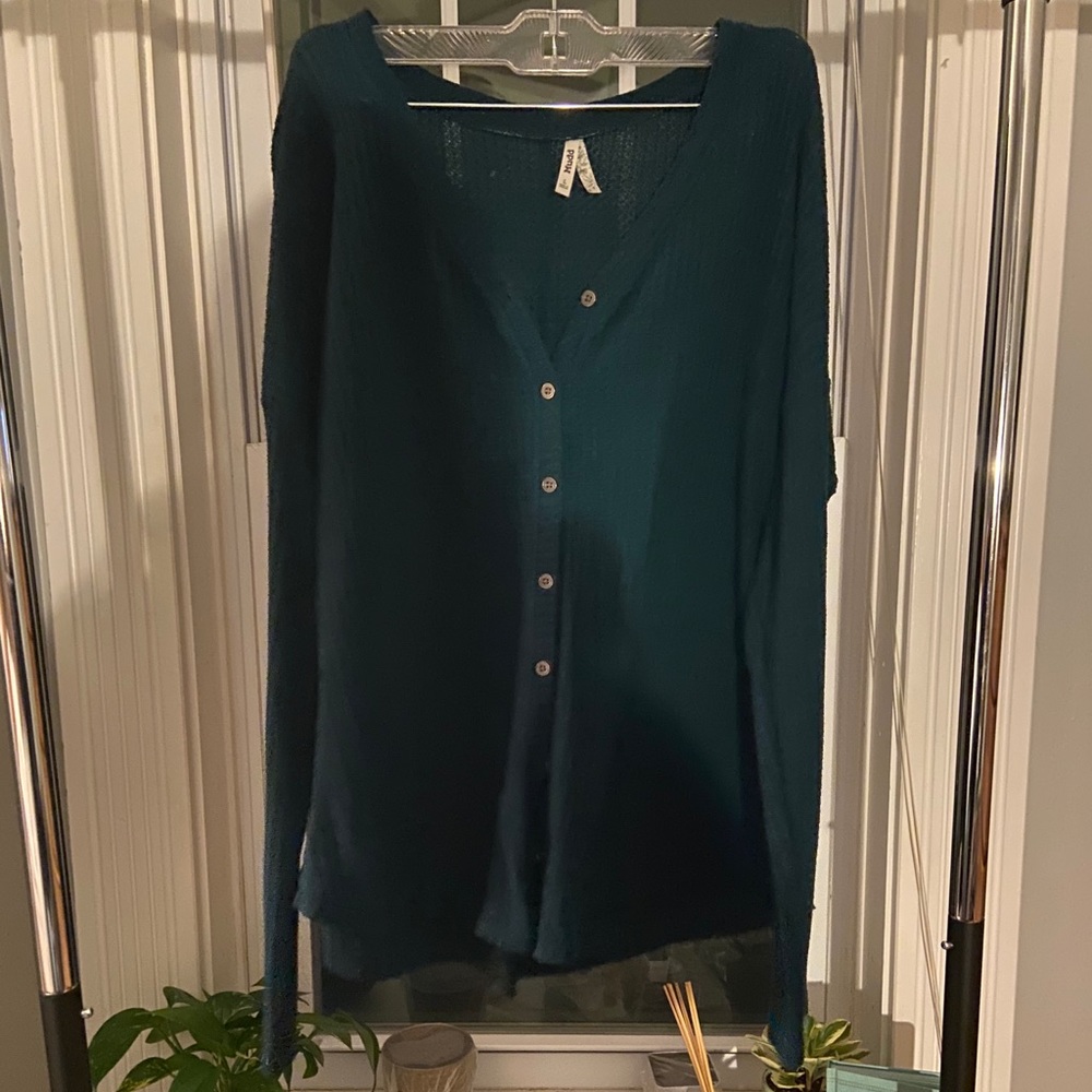 Casual v-neck button up long sleeve shirt.